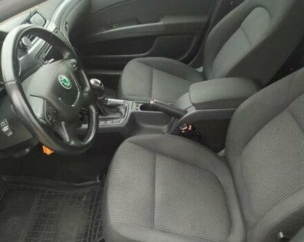 Сірий Шкода Суперб, об'ємом двигуна 1.6 л та пробігом 303 тис. км за 8299 $, фото 16 на Automoto.ua