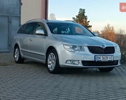 Серый Шкода Суперб, объемом двигателя 1.6 л и пробегом 328 тыс. км за 7950 $, фото 1 на Automoto.ua