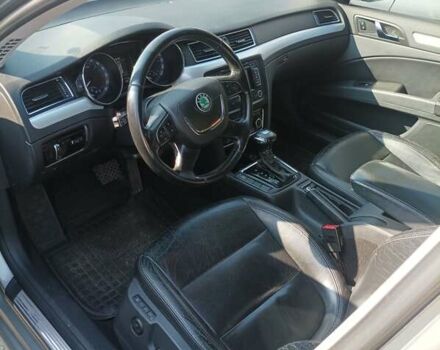 Серый Шкода Суперб, объемом двигателя 2 л и пробегом 250 тыс. км за 13200 $, фото 17 на Automoto.ua