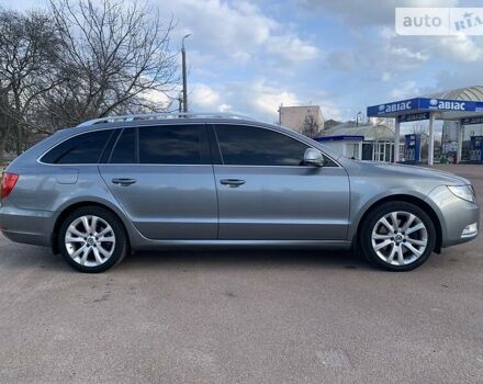 Сірий Шкода Суперб, об'ємом двигуна 2 л та пробігом 219 тис. км за 11800 $, фото 5 на Automoto.ua