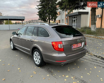 Сірий Шкода Суперб, об'ємом двигуна 2 л та пробігом 256 тис. км за 10700 $, фото 5 на Automoto.ua