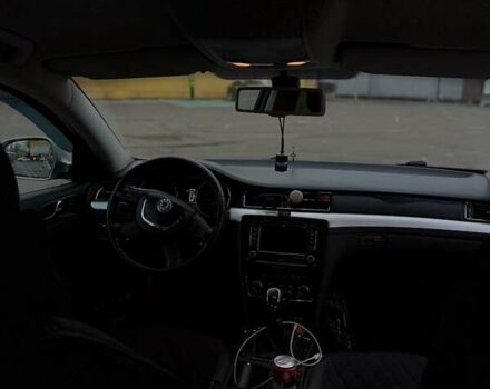 Серый Шкода Суперб, объемом двигателя 1.6 л и пробегом 198 тыс. км за 9000 $, фото 10 на Automoto.ua