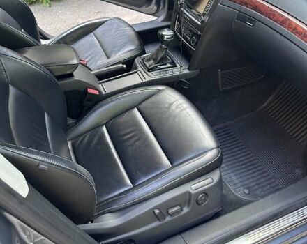 Серый Шкода Суперб, объемом двигателя 2 л и пробегом 218 тыс. км за 12000 $, фото 3 на Automoto.ua