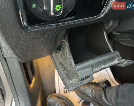 Сірий Шкода Суперб, об'ємом двигуна 2 л та пробігом 256 тис. км за 10700 $, фото 55 на Automoto.ua