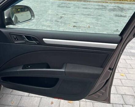 Серый Шкода Суперб, объемом двигателя 1.6 л и пробегом 325 тыс. км за 8300 $, фото 11 на Automoto.ua