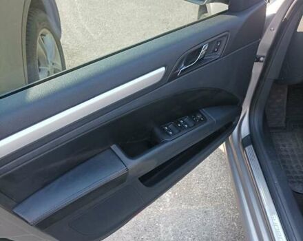 Серый Шкода Суперб, объемом двигателя 2 л и пробегом 250 тыс. км за 13200 $, фото 16 на Automoto.ua