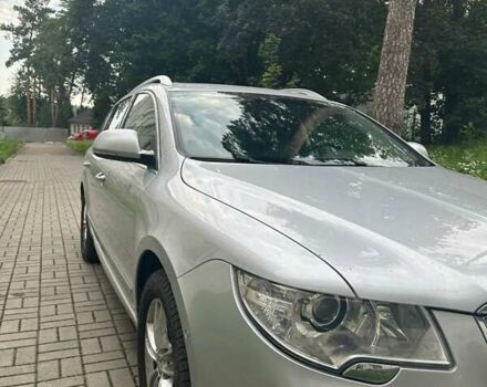Шкода Суперб 2012 в Ровно на Automoto.ua Серый Шкода Суперб, объемом двигателя 2 л и пробегом 270 тыс. км за 15200 $, фото 4 на Automoto.ua