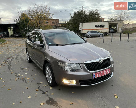 Сірий Шкода Суперб, об'ємом двигуна 2 л та пробігом 256 тис. км за 10700 $, фото 13 на Automoto.ua