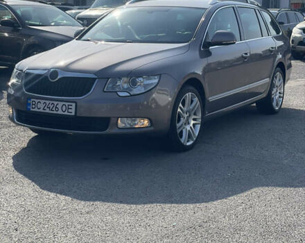 Серый Шкода Суперб, объемом двигателя 1.8 л и пробегом 312 тыс. км за 8800 $, фото 2 на Automoto.ua