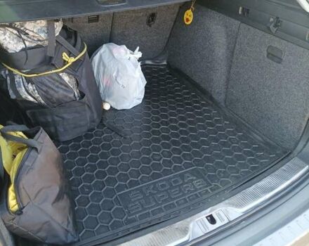 Серый Шкода Суперб, объемом двигателя 2 л и пробегом 250 тыс. км за 13200 $, фото 9 на Automoto.ua