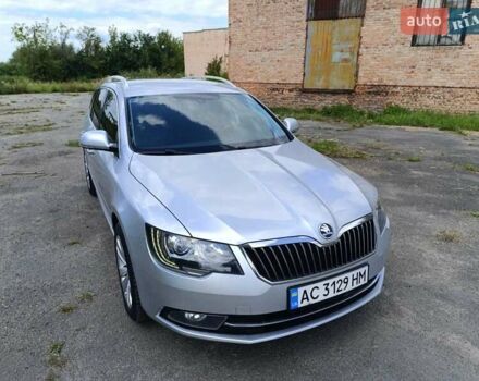 Серый Шкода Суперб, объемом двигателя 1.97 л и пробегом 348 тыс. км за 11800 $, фото 4 на Automoto.ua