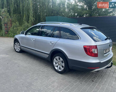 Сірий Шкода Суперб, об'ємом двигуна 2 л та пробігом 270 тис. км за 13500 $, фото 9 на Automoto.ua