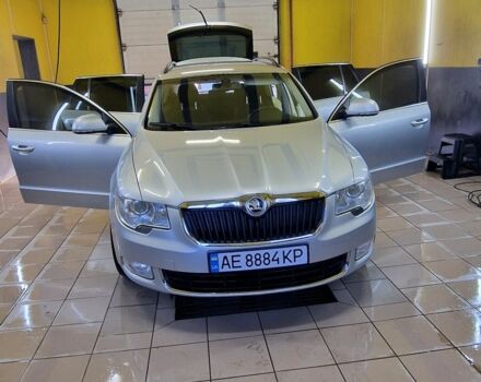 Серый Шкода Суперб, объемом двигателя 2 л и пробегом 260 тыс. км за 11200 $, фото 2 на Automoto.ua