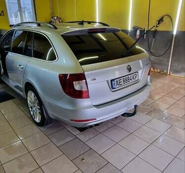 Серый Шкода Суперб, объемом двигателя 2 л и пробегом 260 тыс. км за 11200 $, фото 4 на Automoto.ua