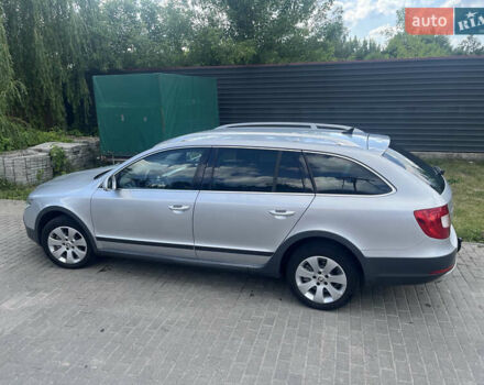 Сірий Шкода Суперб, об'ємом двигуна 2 л та пробігом 270 тис. км за 13500 $, фото 8 на Automoto.ua