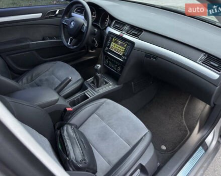 Сірий Шкода Суперб, об'ємом двигуна 1.8 л та пробігом 180 тис. км за 9900 $, фото 26 на Automoto.ua