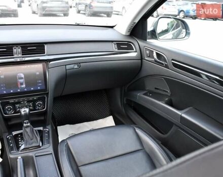 Сірий Шкода Суперб, об'ємом двигуна 2 л та пробігом 279 тис. км за 14300 $, фото 30 на Automoto.ua