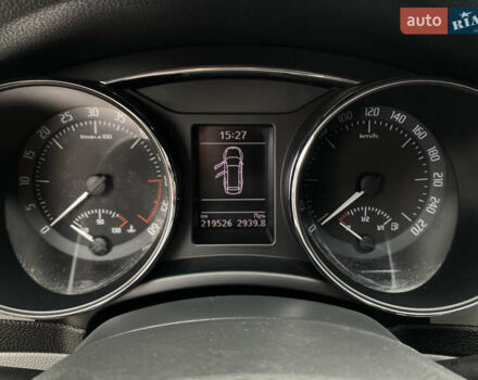 Серый Шкода Суперб, объемом двигателя 2 л и пробегом 224 тыс. км за 12600 $, фото 16 на Automoto.ua