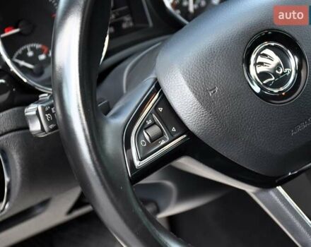 Сірий Шкода Суперб, об'ємом двигуна 2 л та пробігом 279 тис. км за 14300 $, фото 32 на Automoto.ua