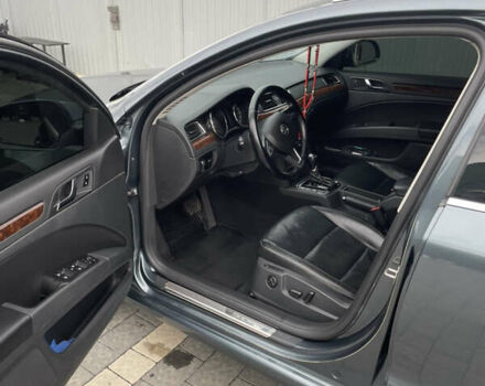 Сірий Шкода Суперб, об'ємом двигуна 2 л та пробігом 335 тис. км за 9500 $, фото 8 на Automoto.ua