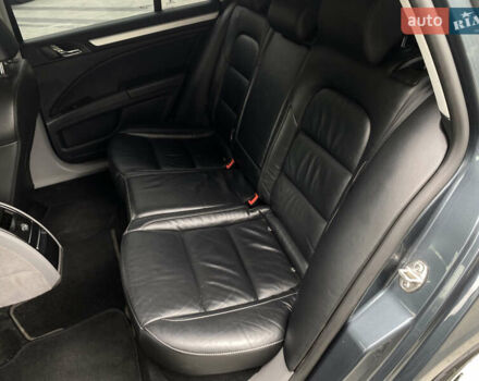 Серый Шкода Суперб, объемом двигателя 2 л и пробегом 224 тыс. км за 12600 $, фото 19 на Automoto.ua