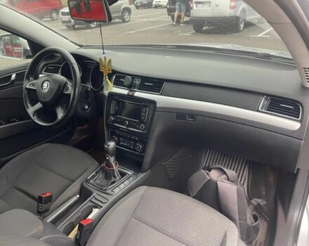 Сірий Шкода Суперб, об'ємом двигуна 2 л та пробігом 245 тис. км за 9300 $, фото 3 на Automoto.ua