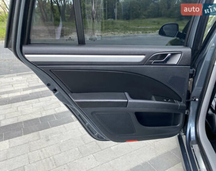 Серый Шкода Суперб, объемом двигателя 2 л и пробегом 224 тыс. км за 12600 $, фото 8 на Automoto.ua