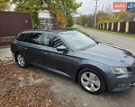 Серый Шкода Суперб, объемом двигателя 1.6 л и пробегом 262 тыс. км за 14000 $, фото 24 на Automoto.ua