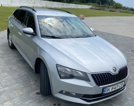 Серый Шкода Суперб, объемом двигателя 1.8 л и пробегом 260 тыс. км за 11900 $, фото 2 на Automoto.ua