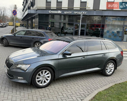 Сірий Шкода Суперб, об'ємом двигуна 2 л та пробігом 245 тис. км за 14700 $, фото 2 на Automoto.ua