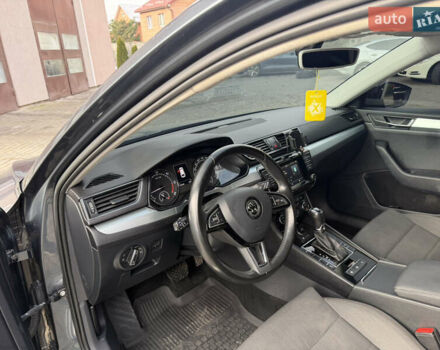 Сірий Шкода Суперб, об'ємом двигуна 2 л та пробігом 245 тис. км за 14900 $, фото 22 на Automoto.ua