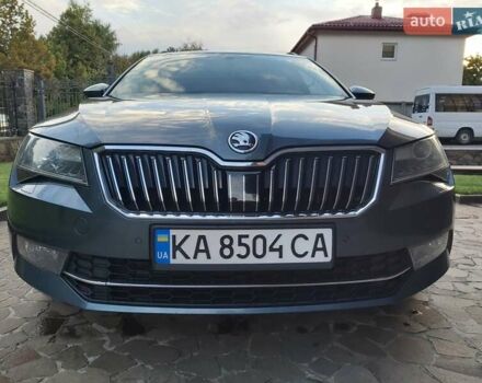 Серый Шкода Суперб, объемом двигателя 1.6 л и пробегом 262 тыс. км за 15900 $, фото 2 на Automoto.ua