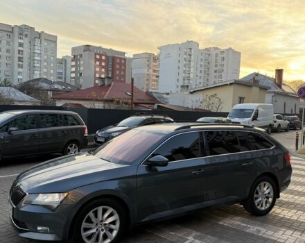 Серый Шкода Суперб, объемом двигателя 2 л и пробегом 245 тыс. км за 15000 $, фото 2 на Automoto.ua