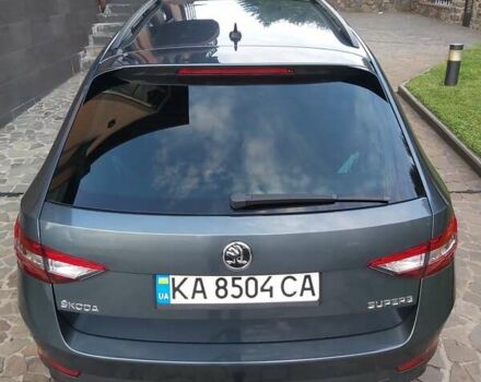 Серый Шкода Суперб, объемом двигателя 1.6 л и пробегом 262 тыс. км за 15900 $, фото 3 на Automoto.ua