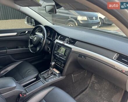 Серый Шкода Суперб, объемом двигателя 1.97 л и пробегом 340 тыс. км за 10900 $, фото 4 на Automoto.ua