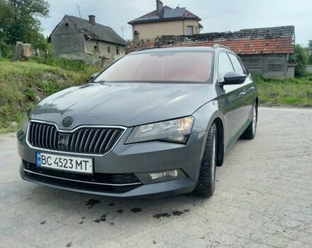 Серый Шкода Суперб, объемом двигателя 2 л и пробегом 244 тыс. км за 14000 $, фото 1 на Automoto.ua