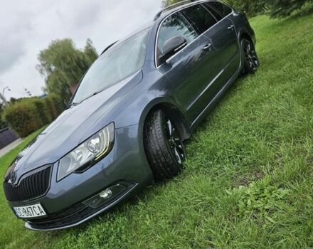 Сірий Шкода Суперб, об'ємом двигуна 2 л та пробігом 148 тис. км за 8300 $, фото 2 на Automoto.ua