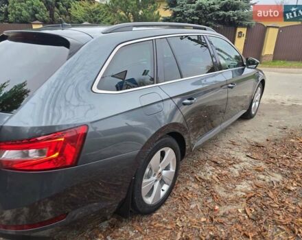 Серый Шкода Суперб, объемом двигателя 1.6 л и пробегом 262 тыс. км за 14000 $, фото 5 на Automoto.ua