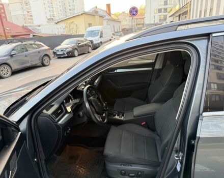 Серый Шкода Суперб, объемом двигателя 2 л и пробегом 245 тыс. км за 15000 $, фото 7 на Automoto.ua