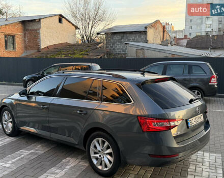 Серый Шкода Суперб, объемом двигателя 2 л и пробегом 245 тыс. км за 14700 $, фото 1 на Automoto.ua