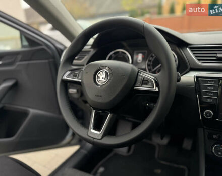 Шкода Суперб 2015 у Мукачеве на Automoto.ua Сірий Шкода Суперб, об'ємом двигуна 2 л та пробігом 247 тис. км за 14499 $, фото 17 на Automoto.ua