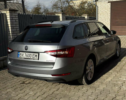 Серый Шкода Суперб, объемом двигателя 2 л и пробегом 210 тыс. км за 12800 $, фото 2 на Automoto.ua