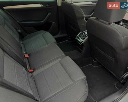 Серый Шкода Суперб, объемом двигателя 1.97 л и пробегом 250 тыс. км за 14400 $, фото 12 на Automoto.ua