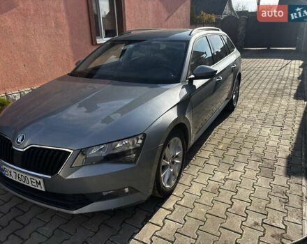 Серый Шкода Суперб, объемом двигателя 2 л и пробегом 210 тыс. км за 12800 $, фото 4 на Automoto.ua