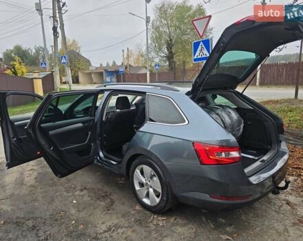 Серый Шкода Суперб, объемом двигателя 1.6 л и пробегом 262 тыс. км за 14000 $, фото 50 на Automoto.ua