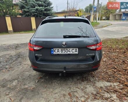 Серый Шкода Суперб, объемом двигателя 1.6 л и пробегом 262 тыс. км за 14000 $, фото 7 на Automoto.ua