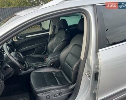 Сірий Шкода Суперб, об'ємом двигуна 2 л та пробігом 330 тис. км за 12200 $, фото 7 на Automoto.ua