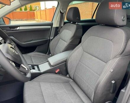 Серый Шкода Суперб, объемом двигателя 1.97 л и пробегом 250 тыс. км за 14400 $, фото 5 на Automoto.ua