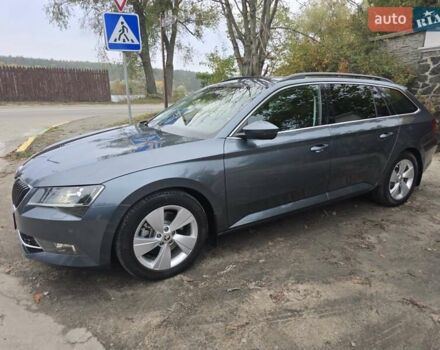 Серый Шкода Суперб, объемом двигателя 1.6 л и пробегом 262 тыс. км за 14000 $, фото 9 на Automoto.ua