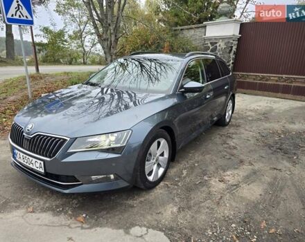 Серый Шкода Суперб, объемом двигателя 1.6 л и пробегом 262 тыс. км за 14000 $, фото 10 на Automoto.ua